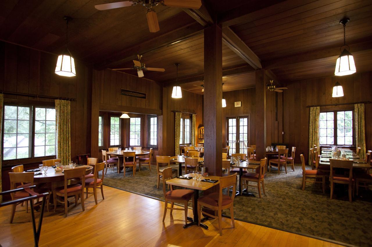 Lake Quinault Lodge Buitenkant foto